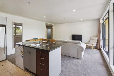 Photo of property in 2c/7-11 Bute Road, Browns Bay, Auckland, 0630