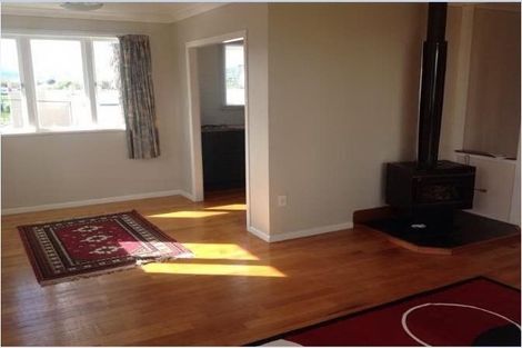 Photo of property in 2 View Street, Maungaturoto, 0520