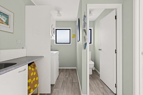 Photo of property in 4 Kotuku Place, Snells Beach, 0920