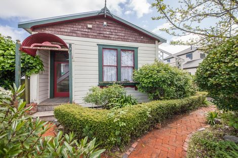 Photo of property in 36 Stewart Crescent, Hokowhitu, Palmerston North, 4410