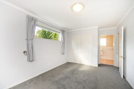 Photo of property in 8 Dalzien Place, Feilding, 4702
