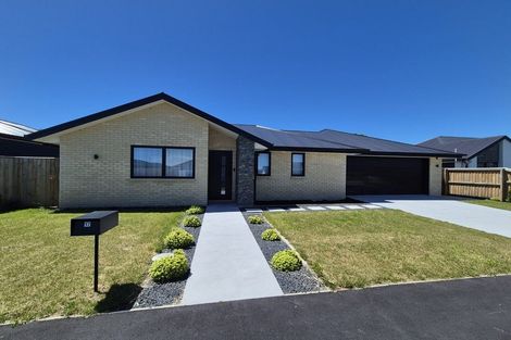 Photo of property in 17 Wexford Crescent, Halswell, Christchurch, 8025