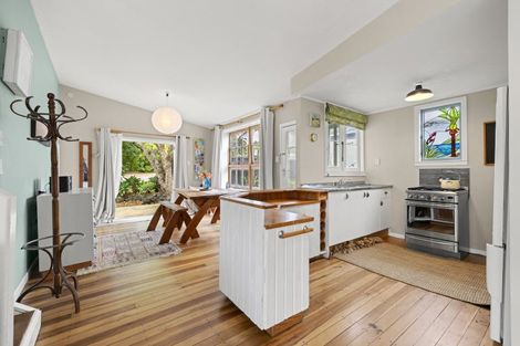 Photo of property in 24 Uenuku Avenue, Raglan, 3225