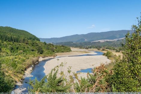 Photo of property in 100 Riverstone Drive, Riverstone Terraces, Upper Hutt, 5018
