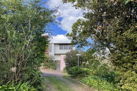 Photo of property in 893 Whangaparaoa Road, Manly, Whangaparaoa, 0930