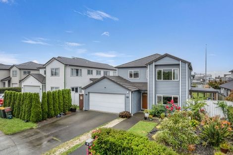 Photo of property in 33 Pickaberry Avenue, Karaka, Papakura, 2113