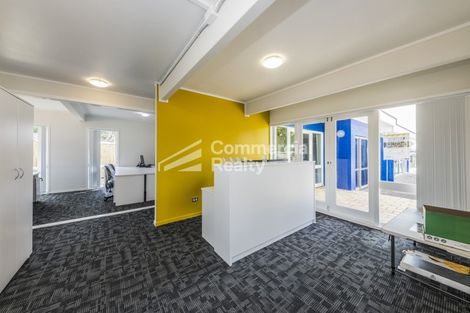 Photo of property in 32 Beach Road, Pahurehure, Papakura, 2113