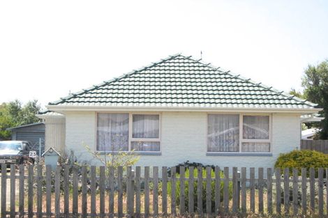 Photo of property in 25 Woodlands Place, Aranui, Christchurch, 8061