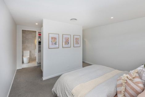 Photo of property in 7 Winning Post Place, Halswell, Christchurch, 8025