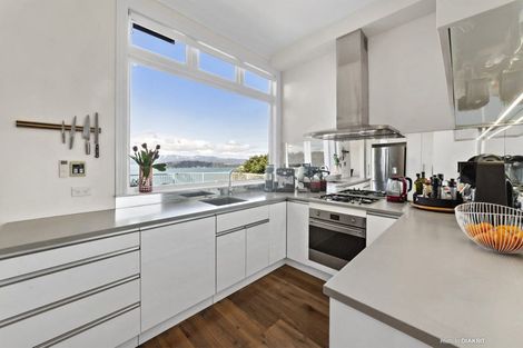 Photo of property in 32 Upper Watt Street, Wadestown, Wellington, 6012