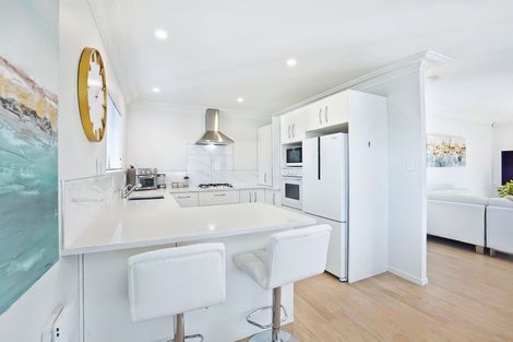 Photo of property in 2/403 Hibiscus Coast Highway, Orewa, 0931