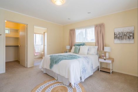 Photo of property in 137 Langdale Avenue, Paraparaumu, 5032