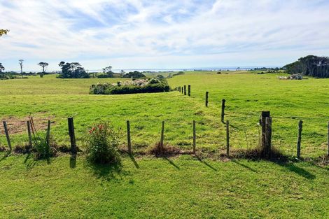 Photo of property in 2160 Awhitu Road, Pollok, Waiuku, 2684