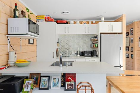 Photo of property in 203 Tahekeroa Road, Tahekeroa, Kaukapakapa, 0873