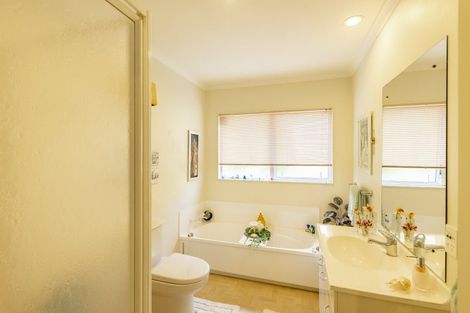 Photo of property in 41a Winara Avenue, Waikanae, 5036