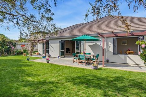 Photo of property in 16 Rifleman Lane, Paraparaumu Beach, Paraparaumu, 5032