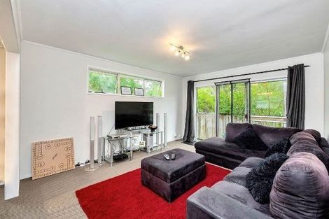 Photo of property in 27 Camphora Place, Ranui, Auckland, 0612