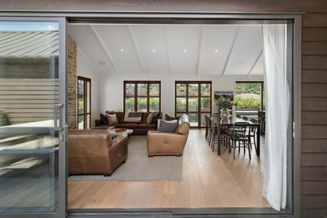 Photo of property in 2 Avalanche Place, Wanaka, 9305