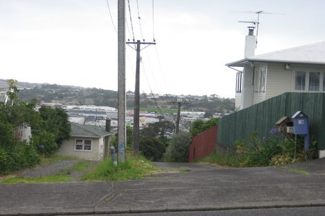 Photo of property in 1/15 Beatrice Avenue, Hillcrest, Auckland, 0627