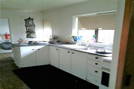 Photo of property in 9 Rathgar Road, Henderson, Auckland, 0610