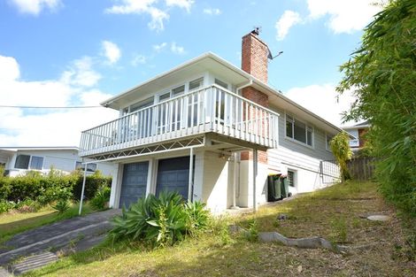 Photo of property in 27 Chivalry Road, Glenfield, Auckland, 0629