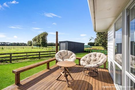Photo of property in 957 Pukearuhe Road, Waiiti, Urenui, 4377