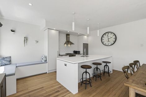 Photo of property in 40 Gaine Street, New Plymouth, 4310