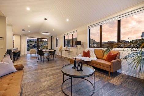 Photo of property in 22 Woolshed Road, Jacks Point, Queenstown, 9371