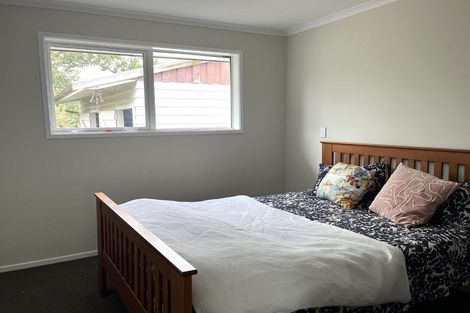Photo of property in 6a Macrocarpa Lane, Carterton, 5713