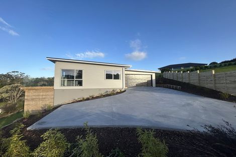 Photo of property in 10 Morey Road, Cable Bay, 0420