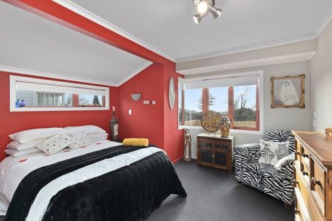 Photo of property in 25 Rogan Street, New Plymouth, 4310