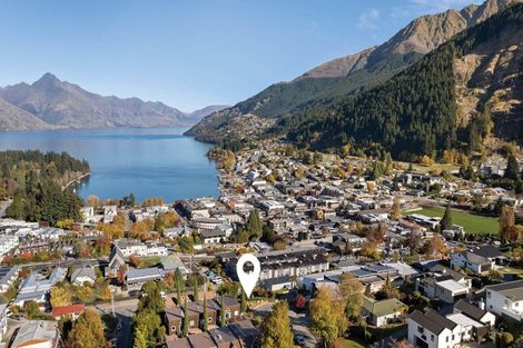 Photo of property in 41 Hallenstein Street, Queenstown, 9300