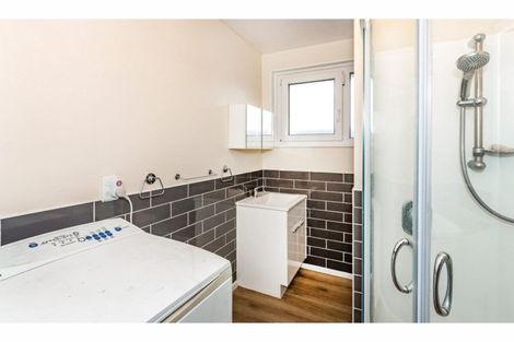 Photo of property in 4/14a Dickson Crescent, Hornby, Christchurch, 8042