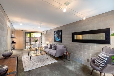 Photo of property in 7/868 Colombo Street, Christchurch Central, Christchurch, 8013