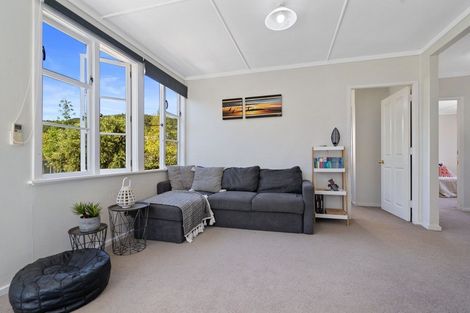 Photo of property in 11 Cleland Crescent, Naenae, Lower Hutt, 5011