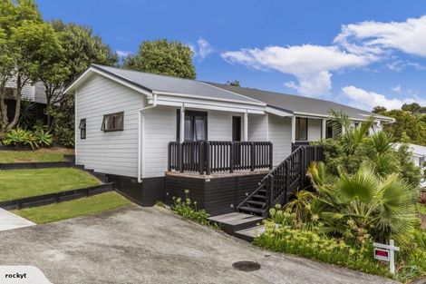 Photo of property in 2/660 Beach Road, Browns Bay, Auckland, 0630