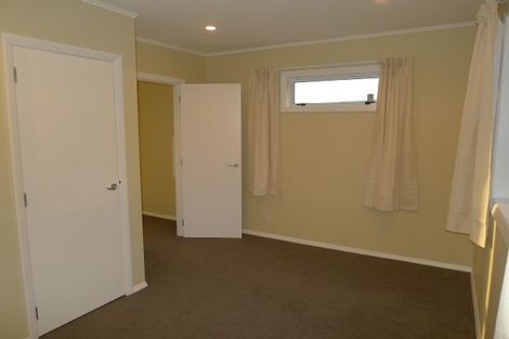 Photo of property in 64 Seddon Street, Waikanae, 5036