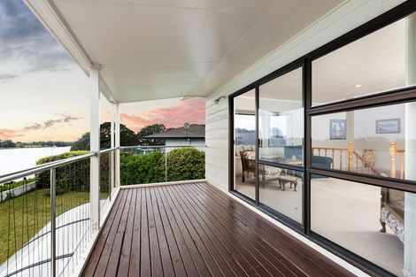 Photo of property in 16 Pohutukawa Drive, Athenree, Katikati, 3177