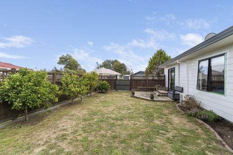 Photo of property in 25 Rosewood Place, Paraparaumu, 5032