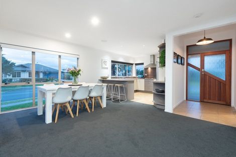 Photo of property in 2 Nicole Place, Papamoa Beach, Papamoa, 3118