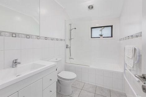 Photo of property in 5 Dusky Crescent, Aotea, Porirua, 5024