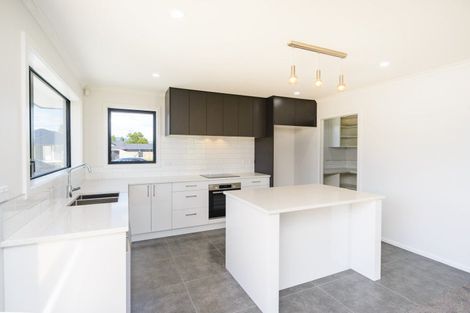 Photo of property in 1 Rangeview Drive, Kelvin Grove, Palmerston North, 4414