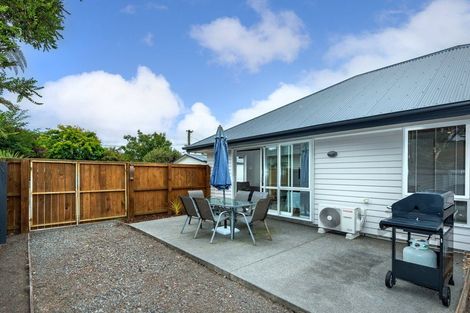 Photo of property in 10 Bideford Place, Dallington, Christchurch, 8061