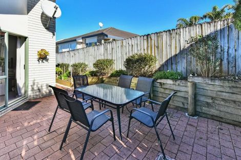 Photo of property in 31 Menen Place, Manurewa, Auckland, 2105