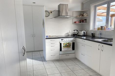 Photo of property in 9 Selwyn Road, Manurewa, Auckland, 2102