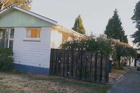 Photo of property in 21 Woodbury Street Avonhead Christchurch City