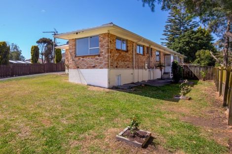 Photo of property in 1/5 Jellicoe Road, Manurewa, Auckland, 2102