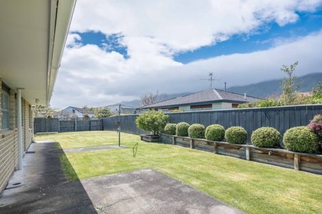 Photo of property in 60 Sylvan Avenue, Waikanae, 5036