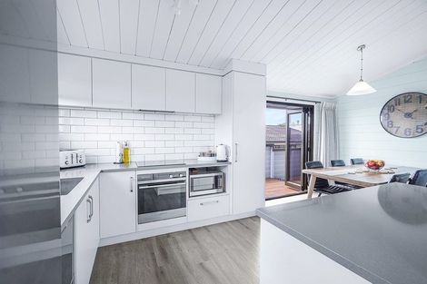 Photo of property in 25a Pohutukawa Drive, Pukete, Hamilton, 3200