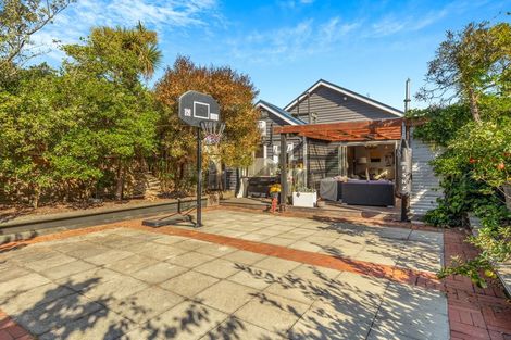 Photo of property in 56 Bowhill Road, New Brighton, Christchurch, 8083